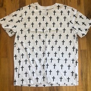 Cross t shirt Forever 21 large brand new no tag